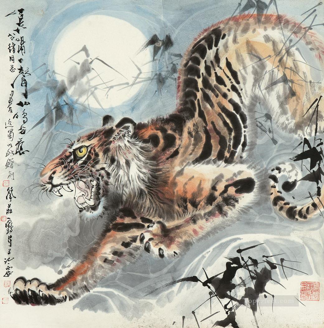Tigre chinois sous la lune Peintures à l'huile